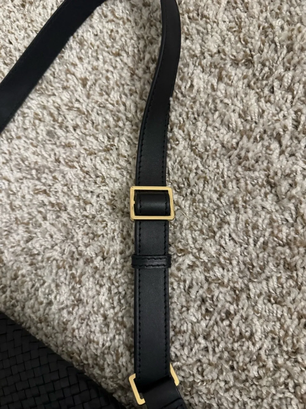 Quince Italian Leather Handwoven Sling Bag - Picture 4 of 6